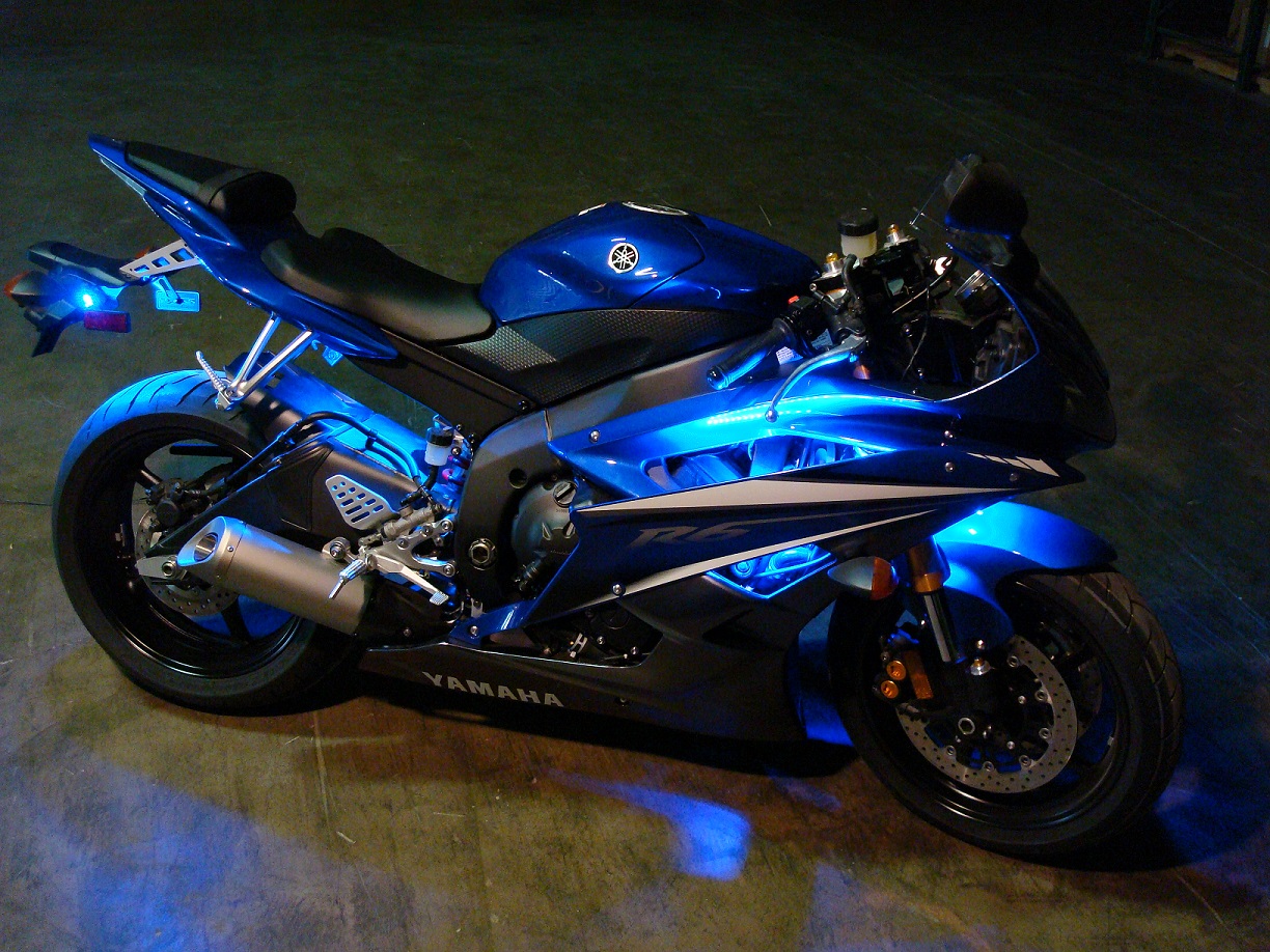 Ямаха r1 ночью